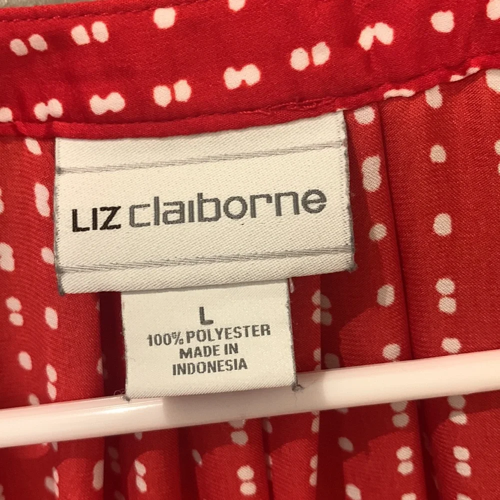Red blouse - Picture 2 of 2